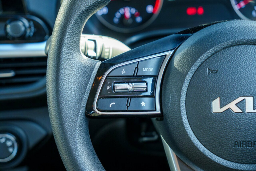 2024 Kia Cerato BD S Hatch Image 10