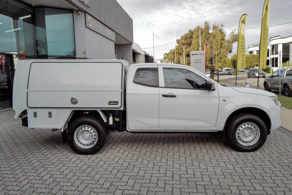 2020 MY21 Isuzu D-MAX RG SX Cab Chassis Image 4