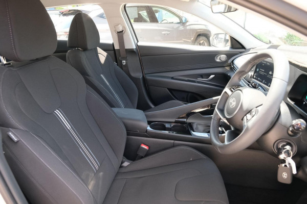 2026 Hyundai i30 CN7.V4 Hybrid Sedan Image 12