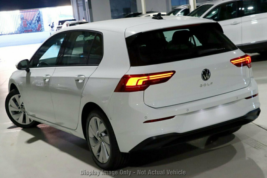 2026 Volkswagen Golf 8.5 110TSI Life Hatch Image 3