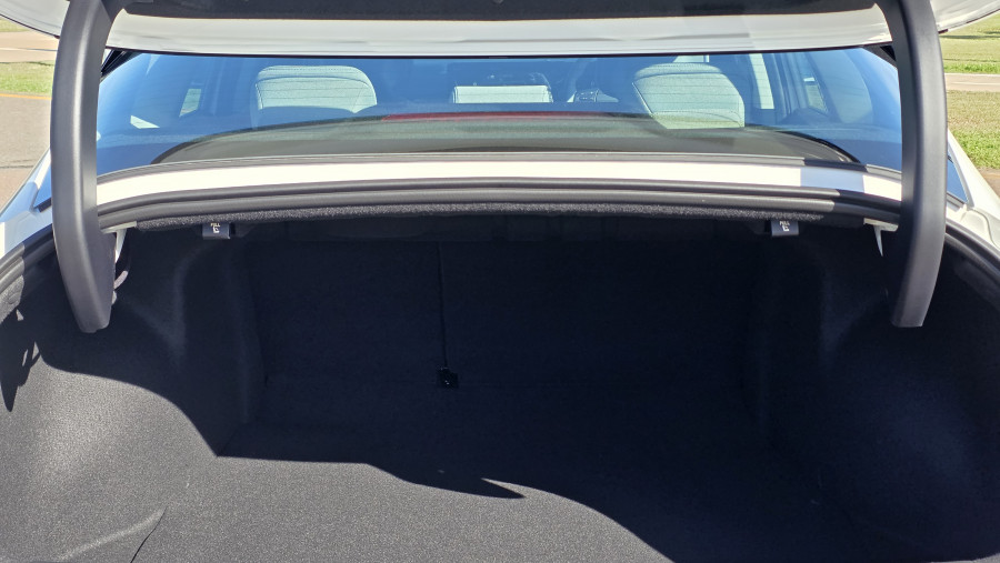 2026 Kia EV4  Air Standard Range Sedan Image 8