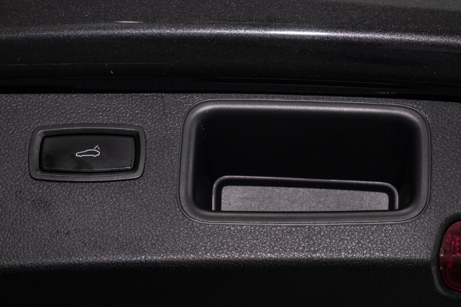 2016 MY17 Porsche Macan 95B S SUV Image 21