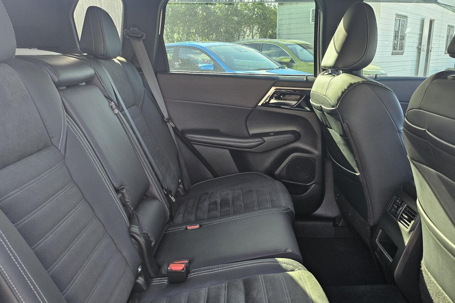2022 MY22.5 Mitsubishi Outlander ZM Aspire SUV Image 9