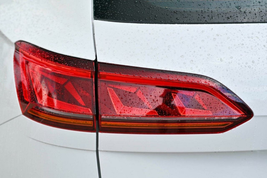2022 Volkswagen Touareg CR 210TDI Elegance SUV Image 19