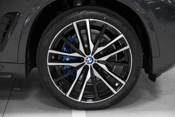 2025 BMW X5 G05 LCI xDrive50e M Sport SUV image 25