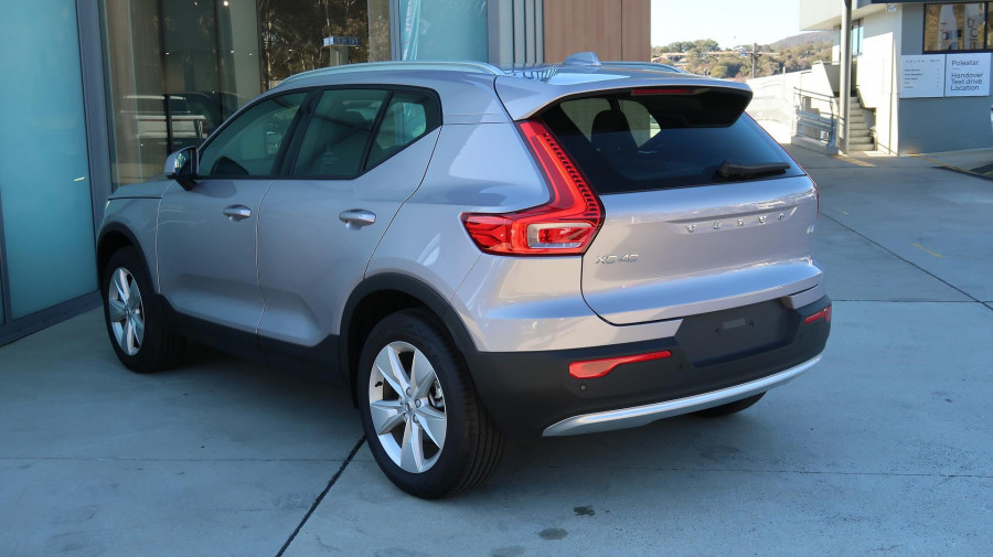 2025 MY26 Volvo XC40 XZ Plus B4 SUV Image 3