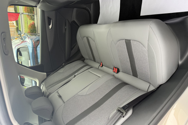 2025 MG MGS5 EV ZS3EM Essence 49 SUV Image 11