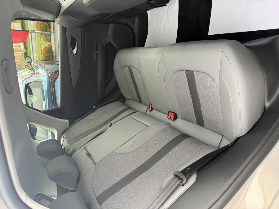 2025 MG MGS5 EV ZS3EM Essence 49 SUV Image 11