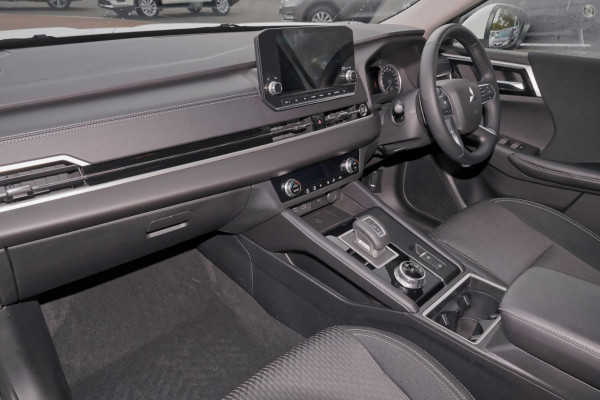 2025 MY24 Mitsubishi Outlander ZM LS SUV Image 8