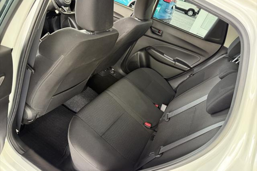 2023 Suzuki Swift AZ Series II GL Hatch Image 12