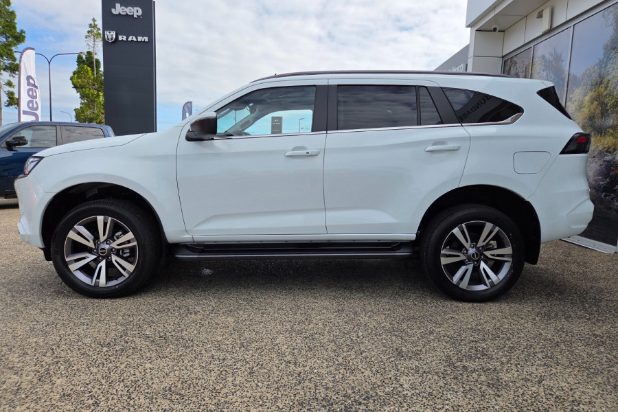 2024 Isuzu MU-X RJ LS-T SUV Image 6