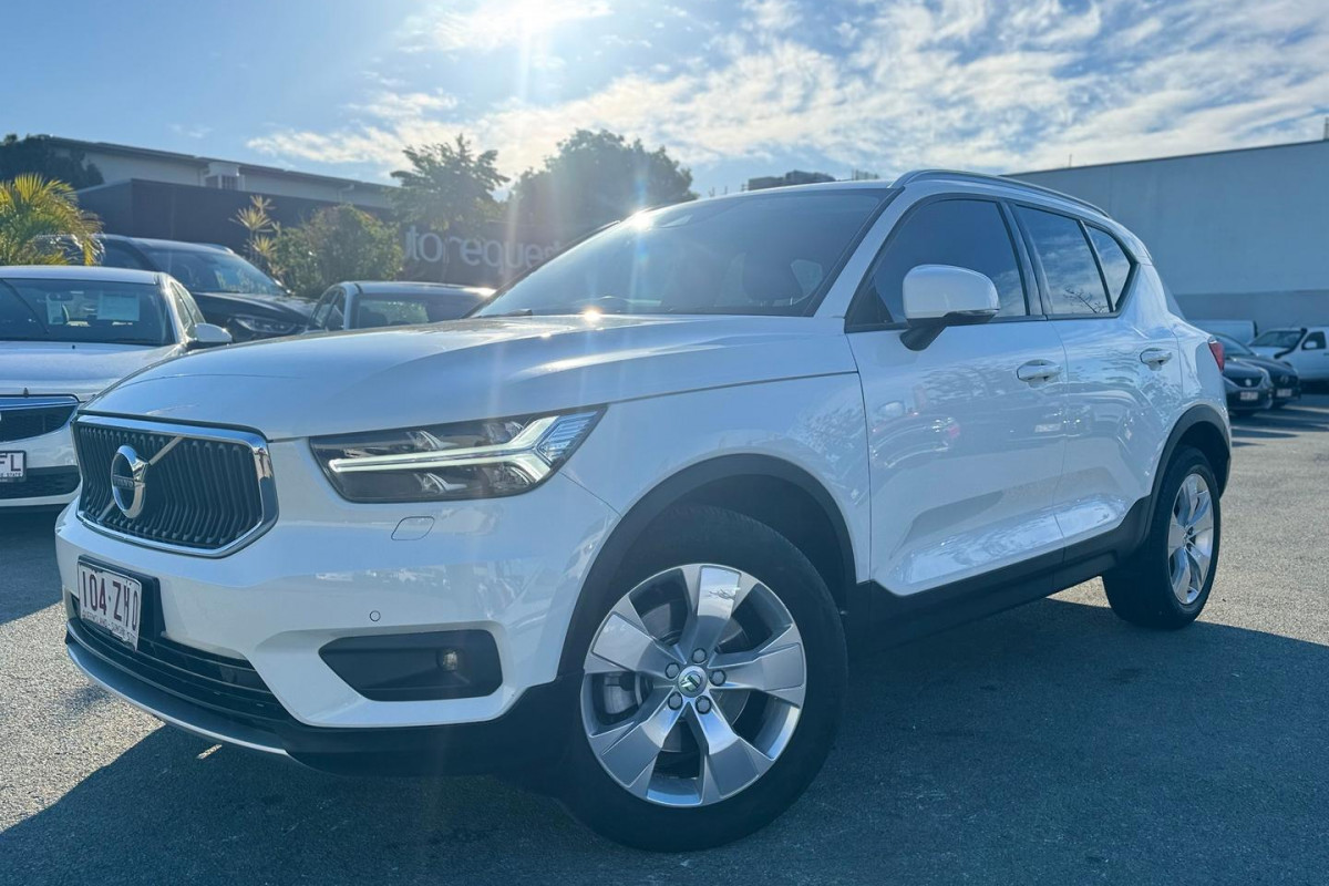 2019 Volvo XC40 XZ T4 Momentum SUV