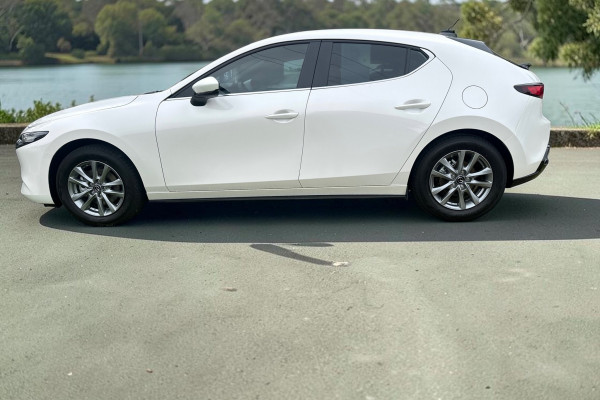 2026 Mazda 3 BP Series G20 Pure Hatch Image 2
