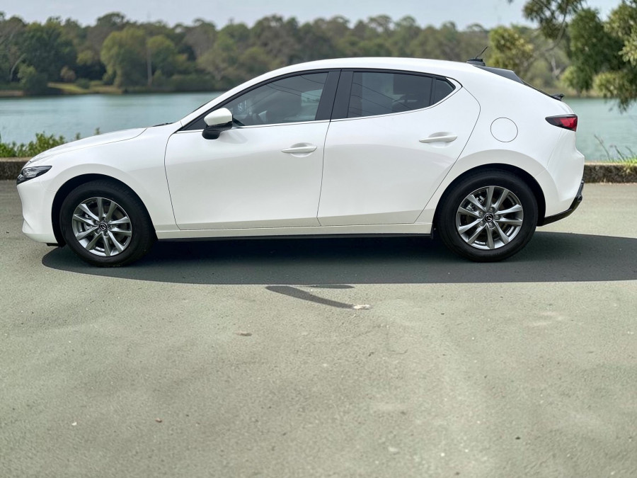 2026 Mazda 3 BP Series G20 Pure Hatch Image 2