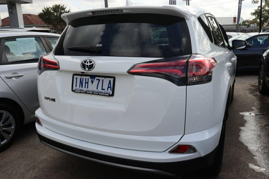 2018 Toyota RAV4 ZSA42R GX SUV Image 6