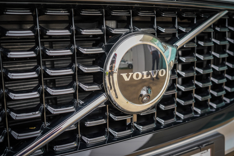 2025 Volvo XC60 UZ Ultra T8 Plug-In Hybrid SUV Image 35