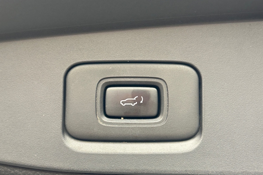 2021 Isuzu MU-X RJ LS-U SUV Image 15