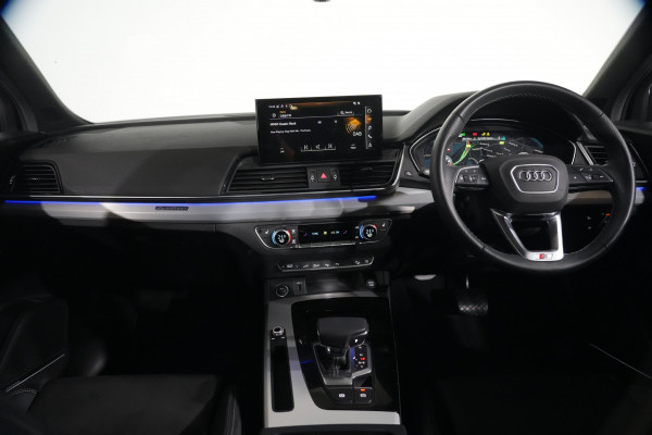 2025 Audi Q5 FY 55 TFSI e S Line SUV Image 14