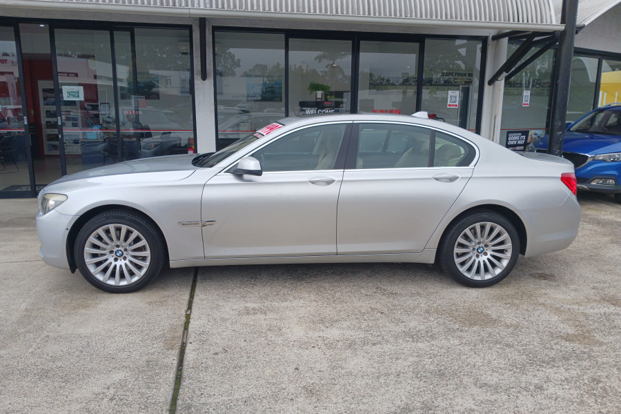 2009 MY10 BMW 7 Series F01 Tw.Turbo 740i Sedan Image 6