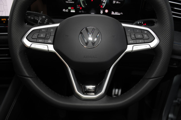 2026 Volkswagen Tiguan CT 200TSI eHybrid R-Line SUV image 12