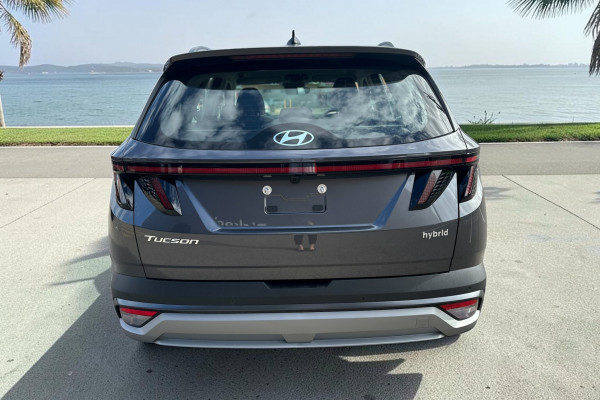 2026 Hyundai Tucson NX4.V4 Hybrid Elite SUV Image 4