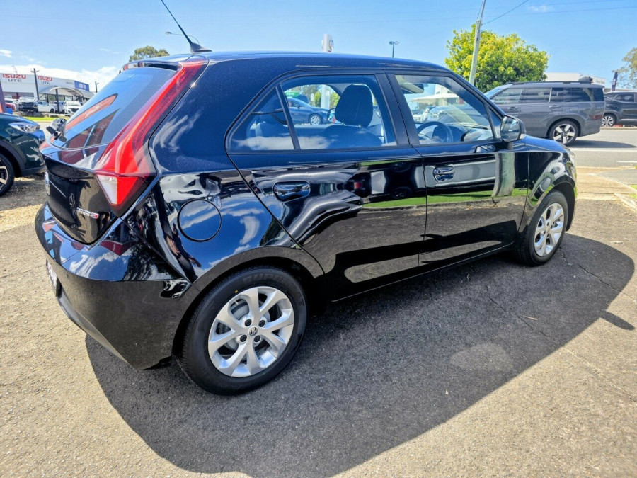 2020 MG MG3 SZP1 Core Hatch Image 5