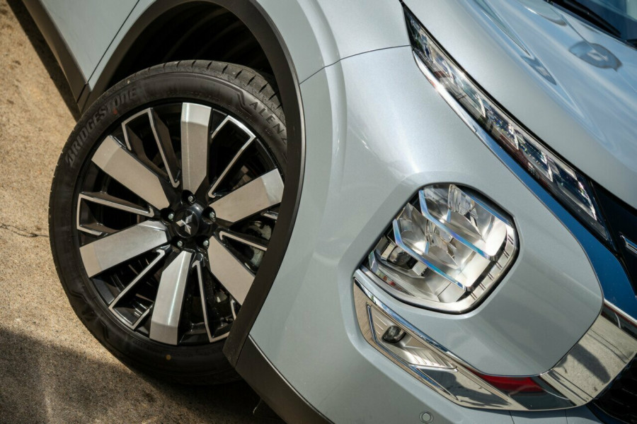 2025 Mitsubishi Outlander ZM Aspire SUV Image 6