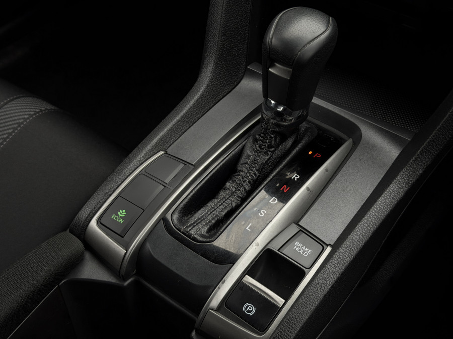 2017 Honda Civic 10th Gen VTi-S Hatch Image 21