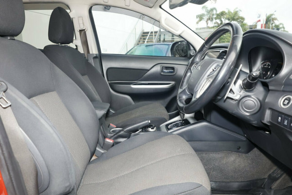 2019 MY20 Mitsubishi Triton MR Toby Price Edition Ute Image 8