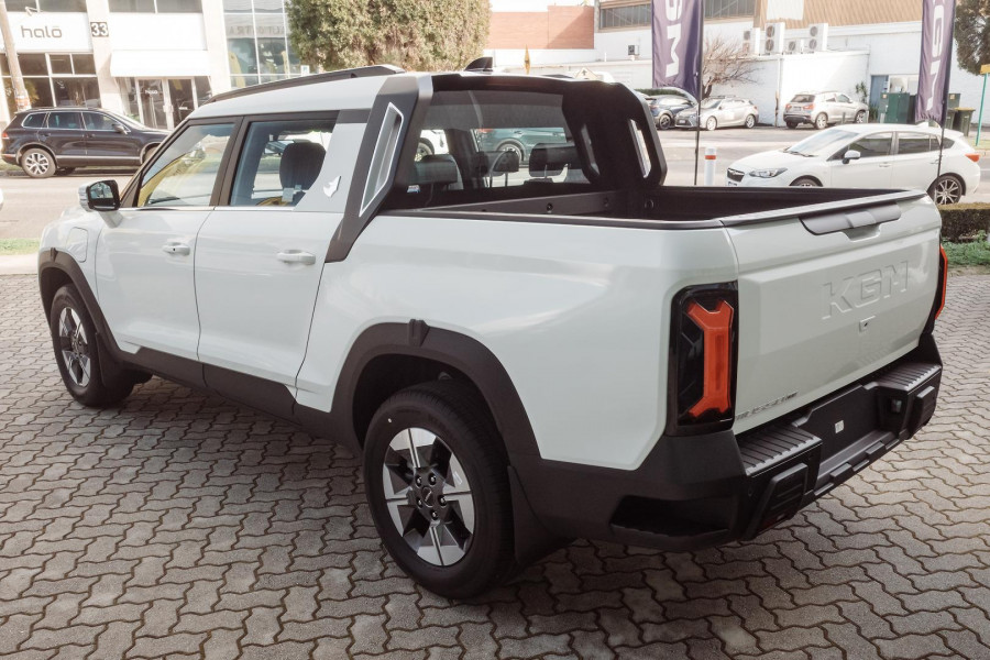 2026 KGM Musso O100 EV 2WD Ute Image 5