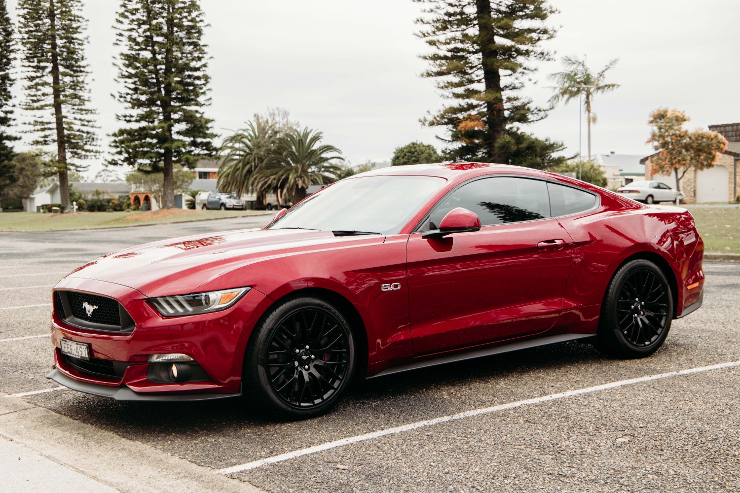 2017 Ford Mustang GT Coupe Image 8