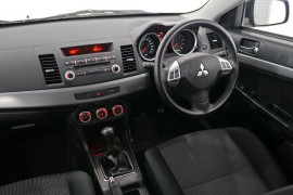 2010 Mitsubishi Lancer CJ MY10 VR Hatchback Image 5