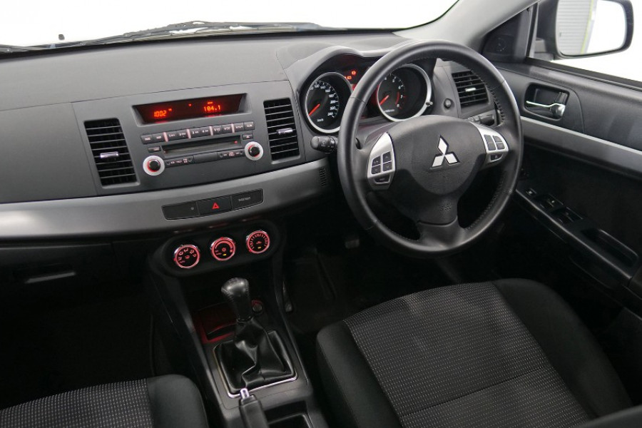 2010 Mitsubishi Lancer CJ MY10 VR Hatchback Image 5
