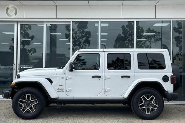 2024 Jeep Wrangler Unlimited Overland SUV