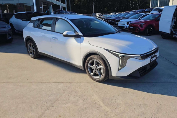 2025 MY26 Kia K4 CL4m S Hatch Image 7