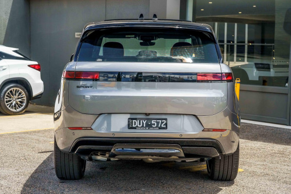 2025 Land Rover Range Rover Sport L461 D250 Dynamic SE SUV image 4