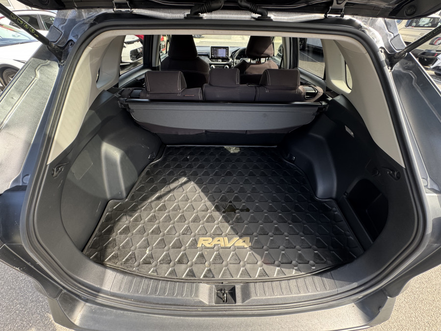 2020 Toyota RAV4 MXAA52R GXL SUV Image 14