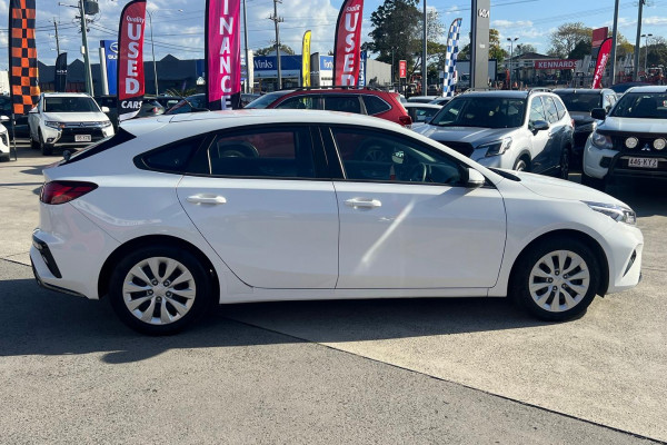 2023 MY24 Kia Cerato BD S Hatch Image 2