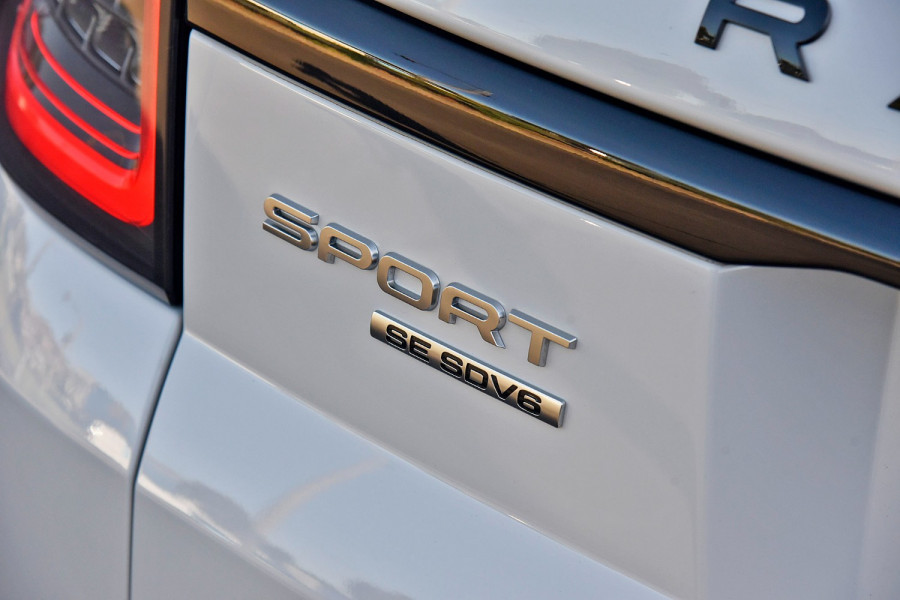2018 Land Rover Range Rover Spo SE