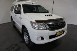 Toyota HiLux SR KUN26R Turbo