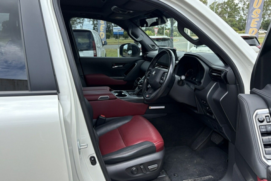 2022 Toyota LandCruiser FJA300R GR Sport Wagon Image 18