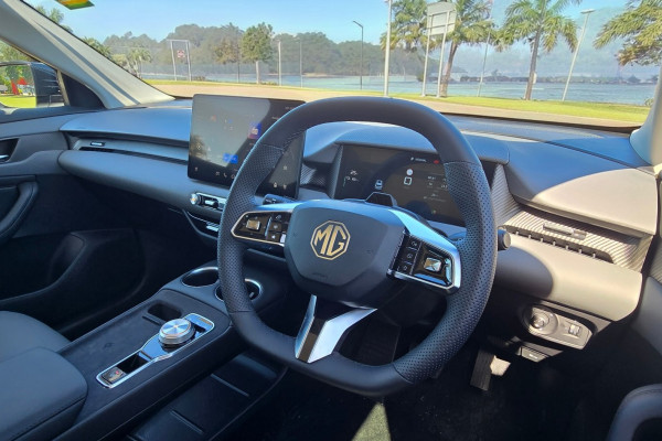 2026 MG MGS5 EV ZS3EM Essence 62 SUV Image 4