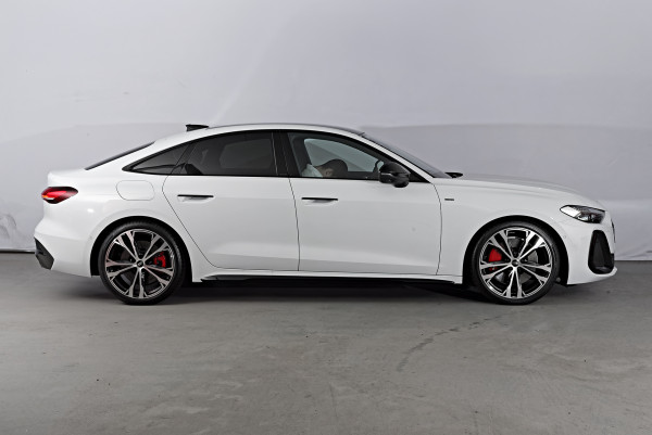 2025 Audi A5 B10 e-hybrid S-Line Sedan image 3