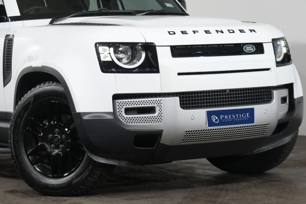 2024 Land Rover Defender L663 110 P300 S SUV Image 2