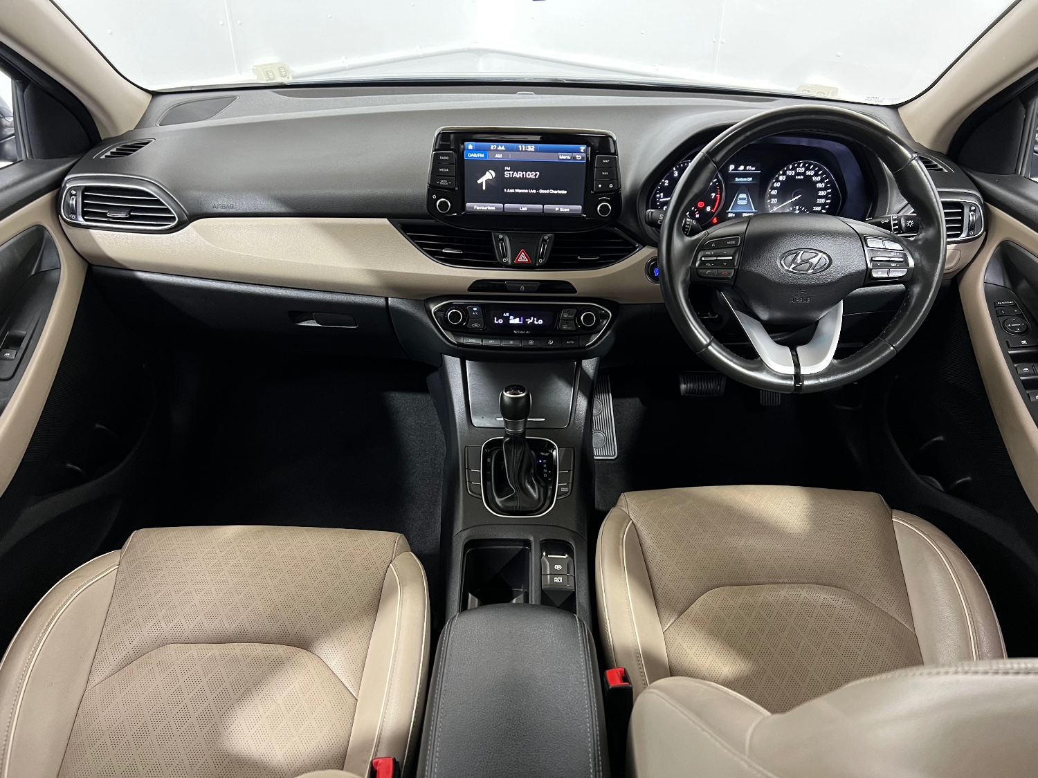 2018 MY19 Hyundai i30 PD2 Elite Hatch Image 18