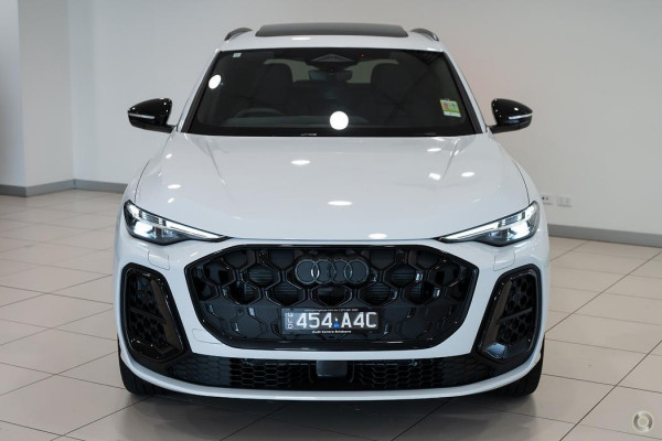 2025 Audi SQ5 FY SUV image 4