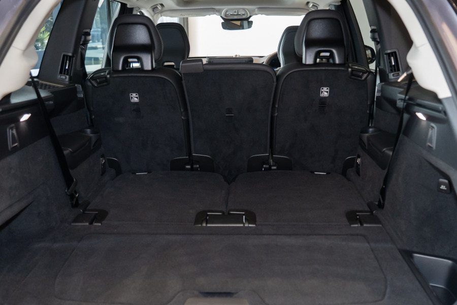 2025 MY26 Volvo XC90 L Series Ultra B5 Dark SUV