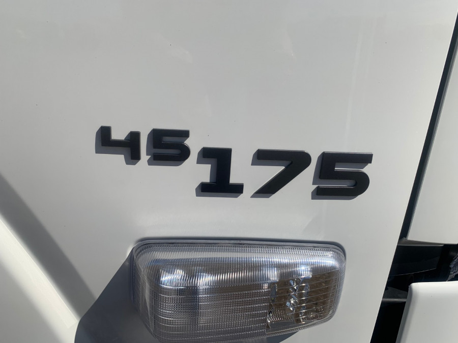 2026 Isuzu NPR 45/65-175 DT D28 Cab Chassis Image 10