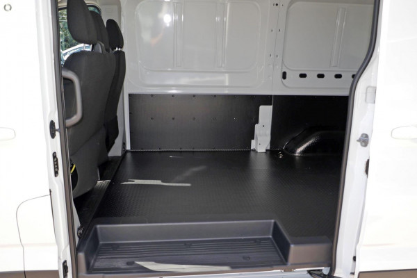 2026 MY24 LDV Deliver 9  MWB Mid Roof Bus Image 4
