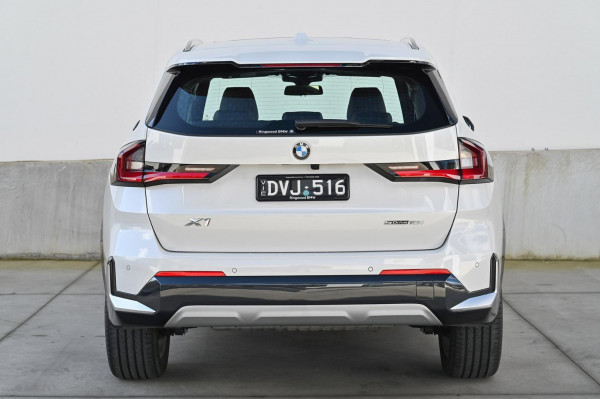 2025 BMW X1 U11 sDrive18i SUV image 3